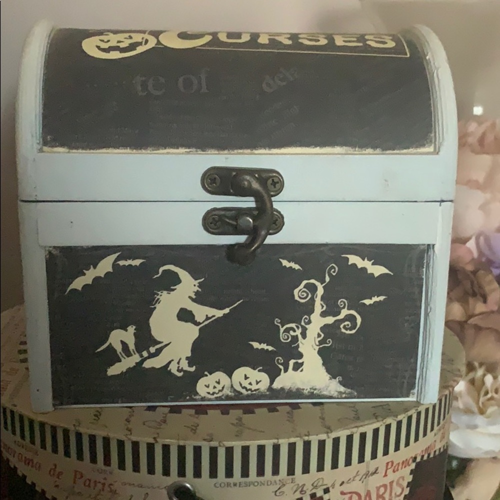 Spell box - Picture 1 of 6